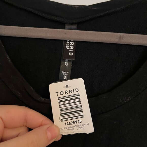 Torrid Size 3 Black Dream Fleece Long Sleeve Scoop Sleep Tee - Picture 6 of 7